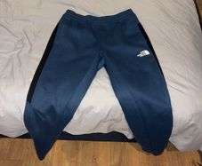 North Face bottoms blue M