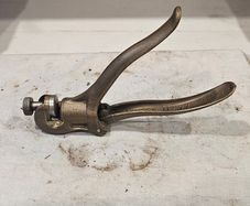 vintage eclipse saw set  no 77