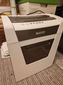Leitz IQ Office P4 Document shredder