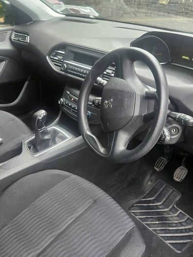 2017 Peugeot 308 1.2 Petrol