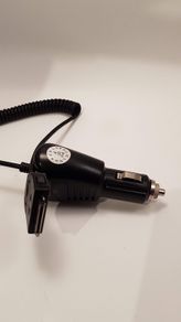 iPhone 3,4 and iPad in car charger
