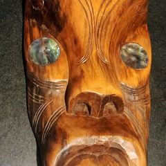 Handmade Maori wooden mask with Abalone eyes