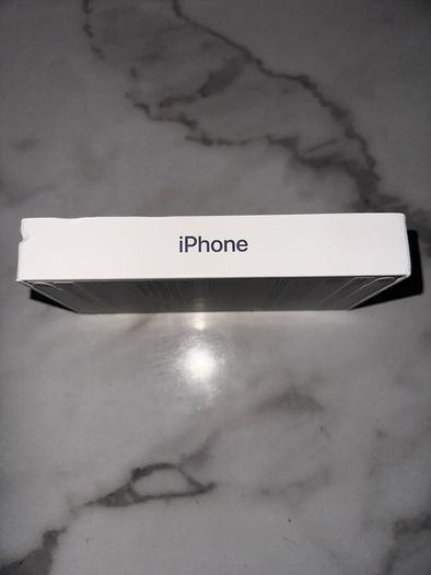 iPhone 17 Pro (256GB, Deep Blue)
