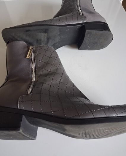 JustFab - Camille Geometric Quilt Chrome Zipped Ankle Boots