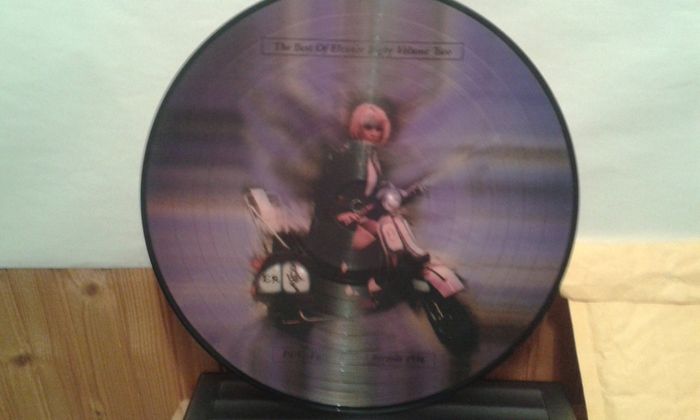 Eleanor Rigby - Volume 2.
