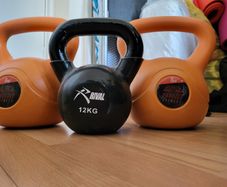 Kettlebells 2x8kg plus 1 x 12kg