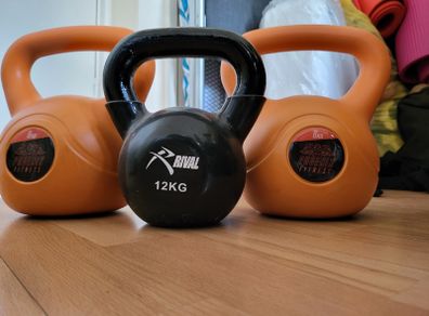 Kettlebells 2x8kg plus 1 x 12kg