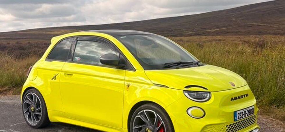 Abarth 500e turismo