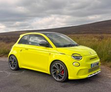 Abarth 500e turismo