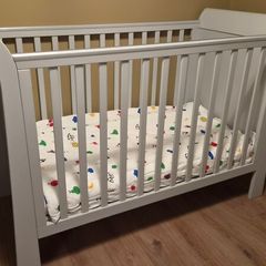 Mamas and Papas Cot & Matress