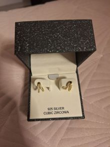 earring