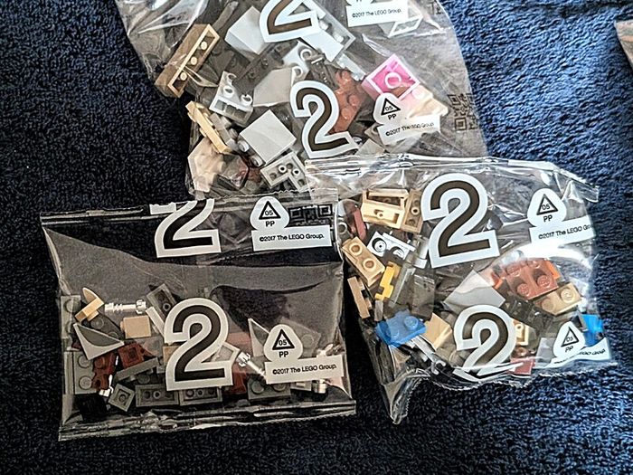 Lego Star Wars Brickheadz: The Mandalorian & The Child (retired Set #75317) - 100% Sealed Bags