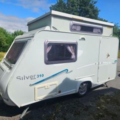 Compact Caravan- perfect for festivals!