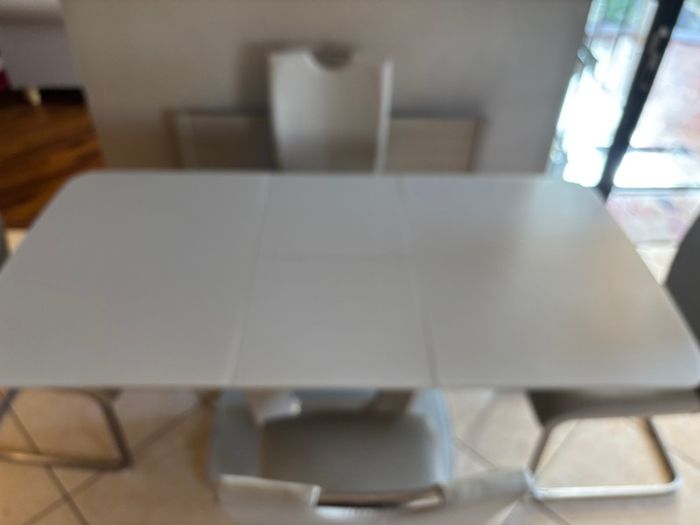 Modern White Extending Dining Table & 4 Faux Leather Chairs