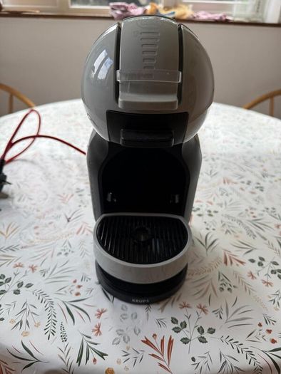 Krups Dolce Gusto coffee machine