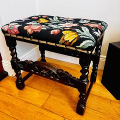 piano stool