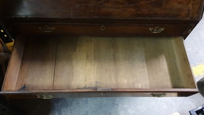 Georgian Bureau