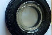Goodyear tyre glass ashtray,,collectors item,,1960,70s,,hard to come by,,see pictures for condition ,sold as is ,little chip on the rim underneath,,wouldn't notice from top ,sold as seen