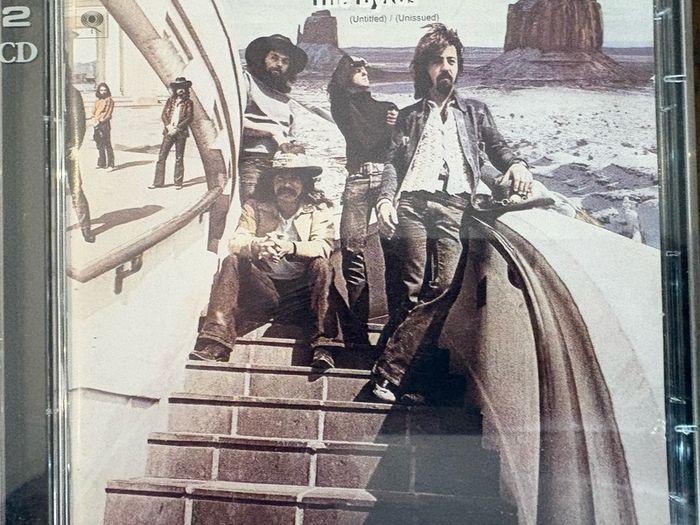 Three Byrds CDs. Two double albums. Perfect condition. Five euro each.