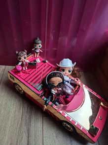 L.O.L. Car Pool and Dolls