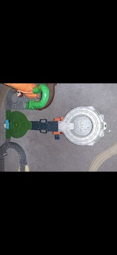 Thomas the tank everything! train sets, engines, tracks, carriages.. New Value is more than e1000.