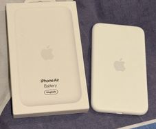 iPhone Air MagSafe Battery