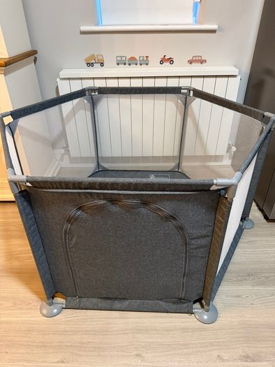 Babylo Hexagonal Playpen with Zip Door - Grey