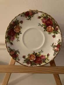 Royal Albert Old Contry Roses