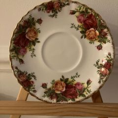 Royal Albert Old Contry Roses