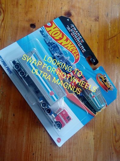Transformers Hotwheels Optimus Prime