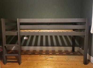 Mid sleeper bed
