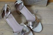 Women's Gold Color handbag &amp; Gold Color Sandals Size -UK 5