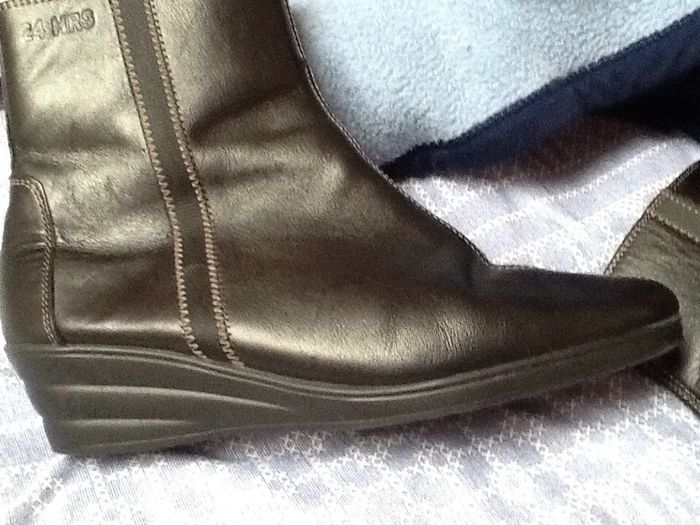 24 hour very comfortable lined boots