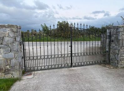 12 ft  gate