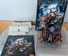 Bionicle Takua and Pewku