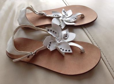 Porronet White All Leather Sandals Size 37