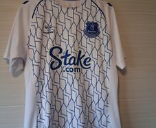 Everton Jersey. Official Hummell Everton Mens Jersey. Collect In Dublin Or Receive Via Post.
