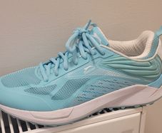 Hockey shoes