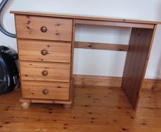 dressing table