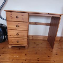 dressing table