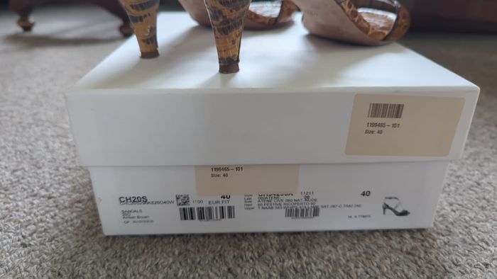 Chloe Tan & Gold Sandals - Size 40