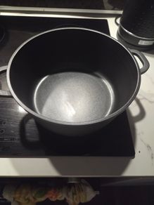 Cooking pot
