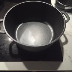 Cooking pot