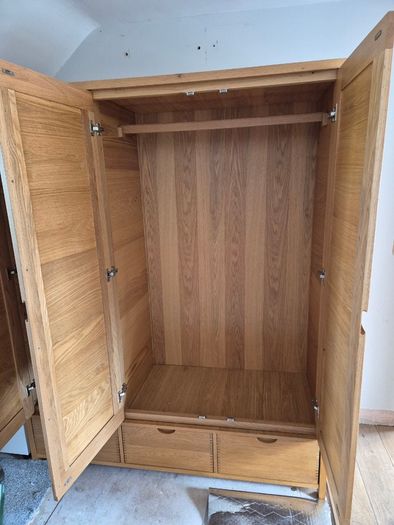 Ercol Bosco 3 door oak wardrobe