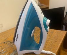 Clothes iron
