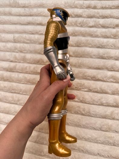 SCG Power Rangers Dino Charge Gold Power Ranger 42121 approx. 12" Used Please see photos