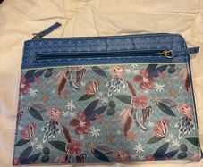 Carolyn Donnelly tablet/document holder