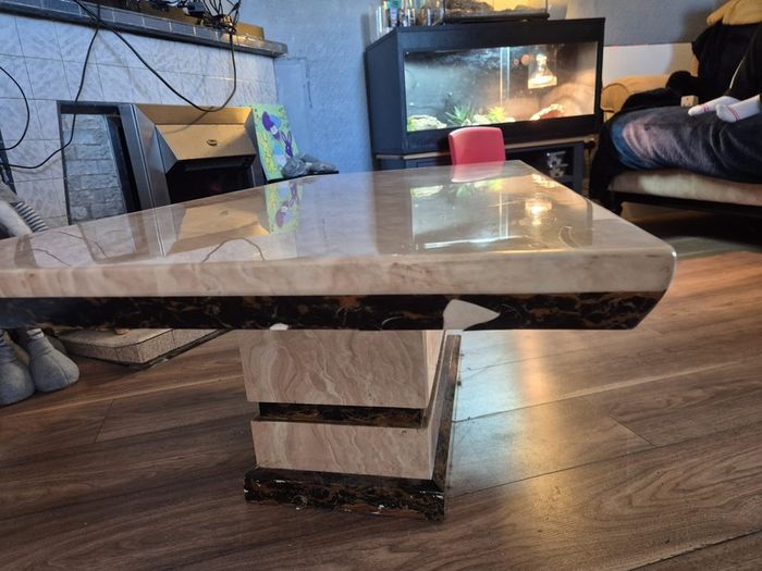 marbel coffee table