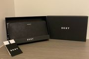 DKNY Wallet