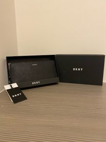 DKNY Wallet